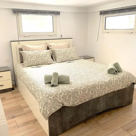 فيلة Oscar لو كانيت